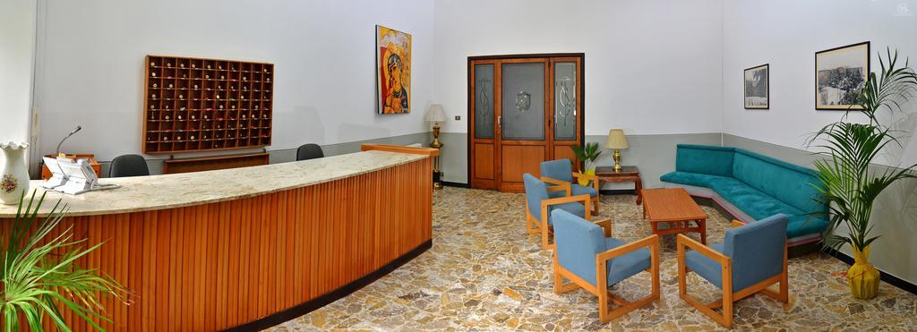 מלון לינגואגלוסה Casa San Tommaso מראה חיצוני תמונה