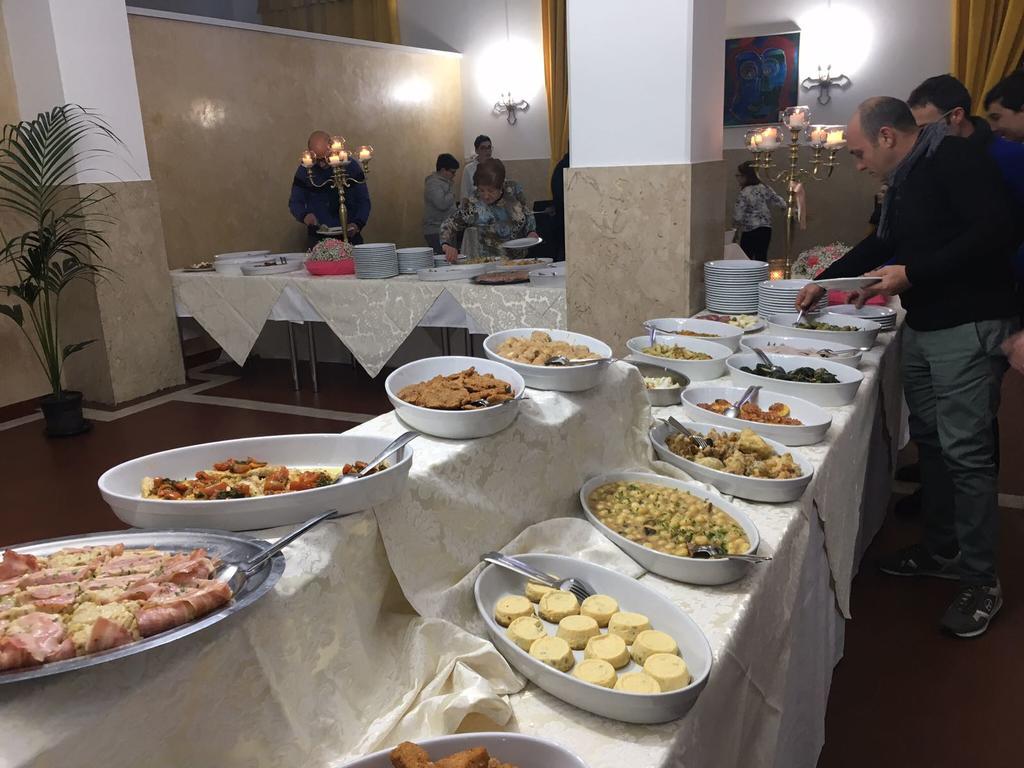 מלון לינגואגלוסה Casa San Tommaso מראה חיצוני תמונה